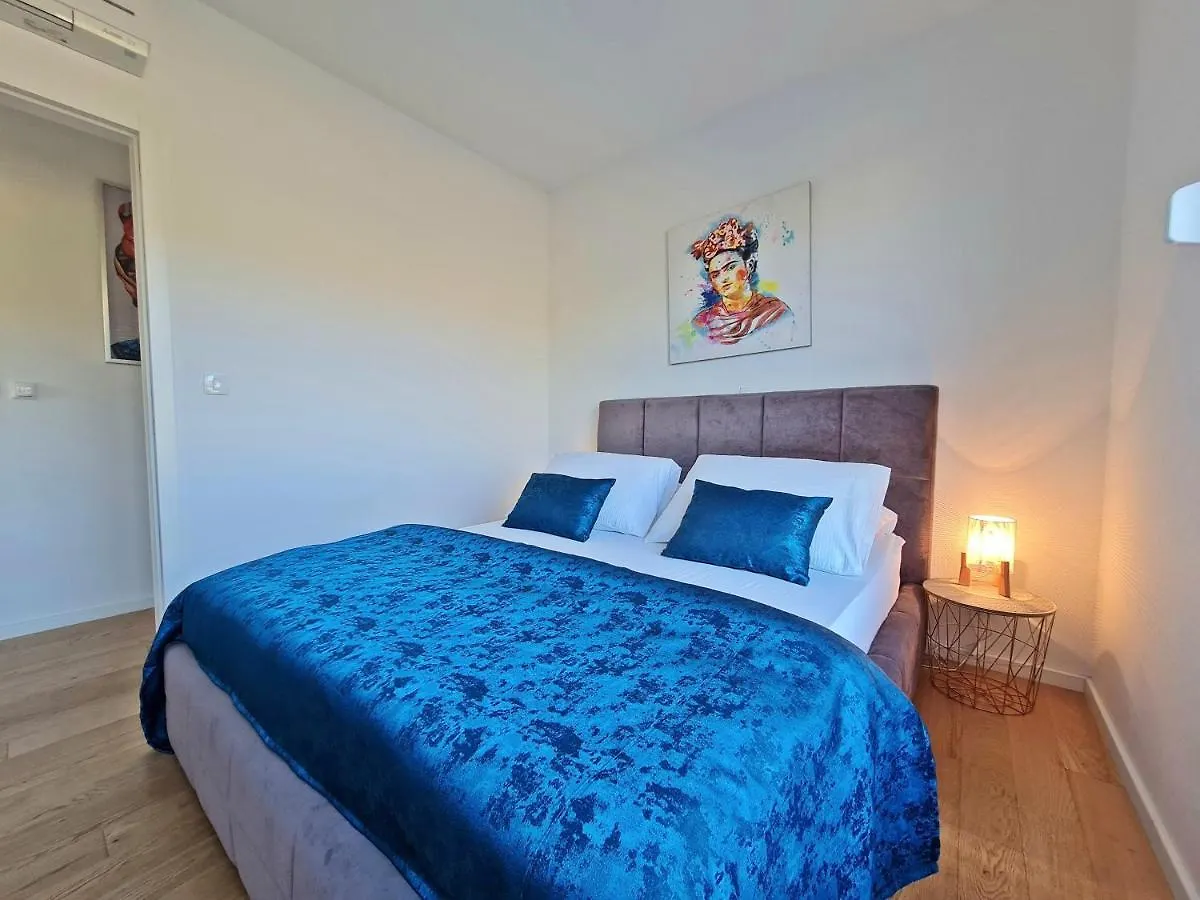 Apartment Stellamare 스플리트