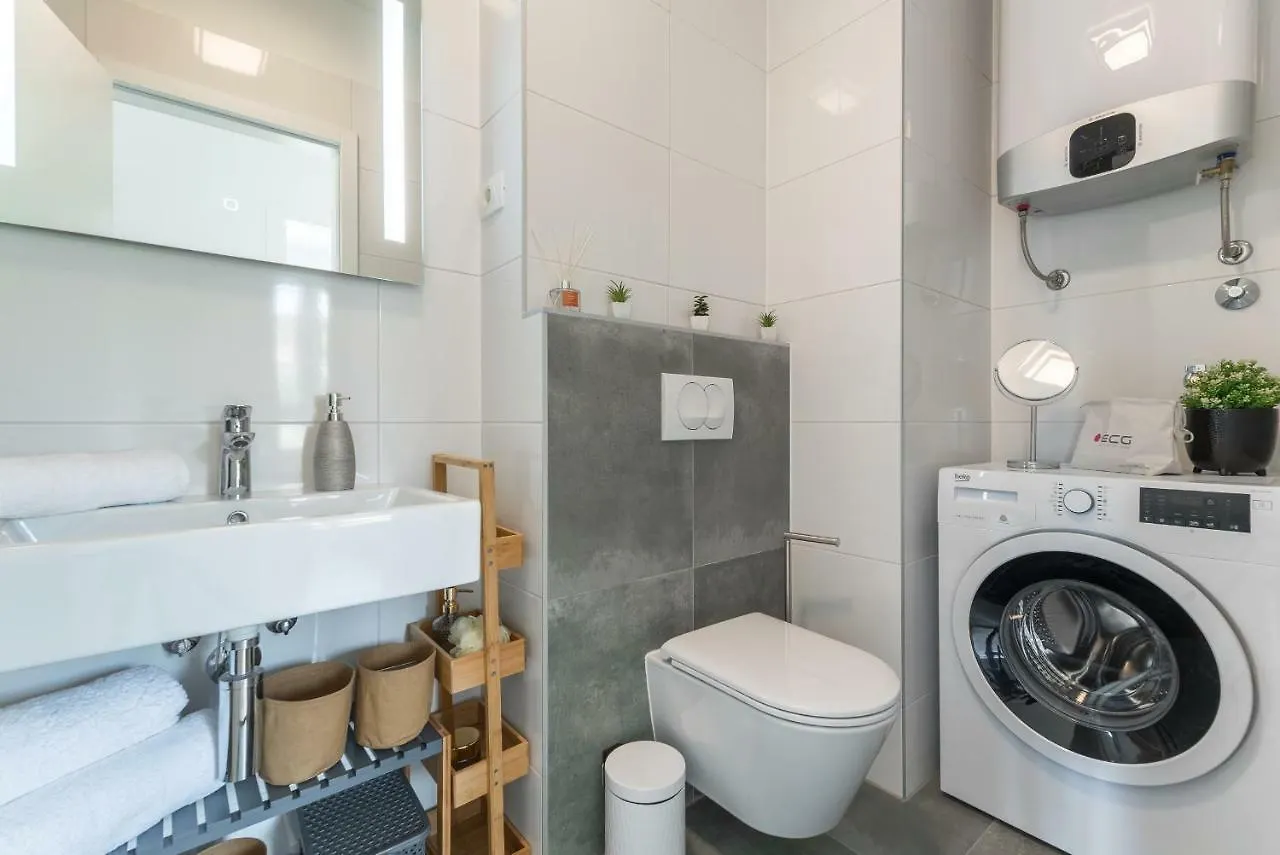 Apartment Stellamare 스플리트
